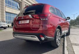 Mitsubishi, Outlander