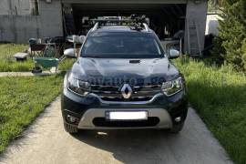 Renault , Duster
