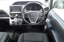 Toyota, Voxy