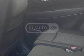Nissan, Rogue