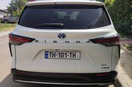 Toyota, Sienna