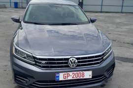 Volkswagen, Passat