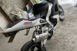 Yamaha, YZF-R1