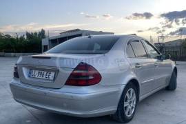 Mercedes-Benz, E CLASS, E 220