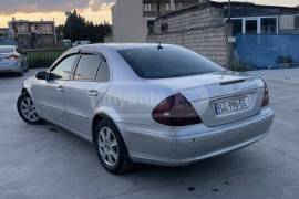 Mercedes-Benz, E CLASS, E 220