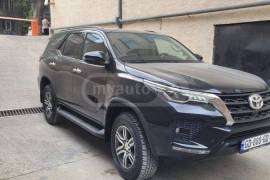 Toyota, Fortuner