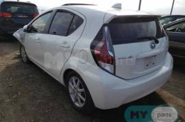 ავტონაწილები, ფარები და ნათურები, უკანა ფარები, TOYOTA 