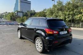 Mitsubishi, Outlander