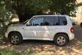 Mitsubishi, Pajero IO