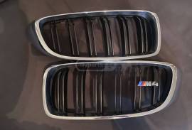 ავტონაწილები, ძარის ნაწილები, ცხაურა (აბლიცოვკა), BMW 