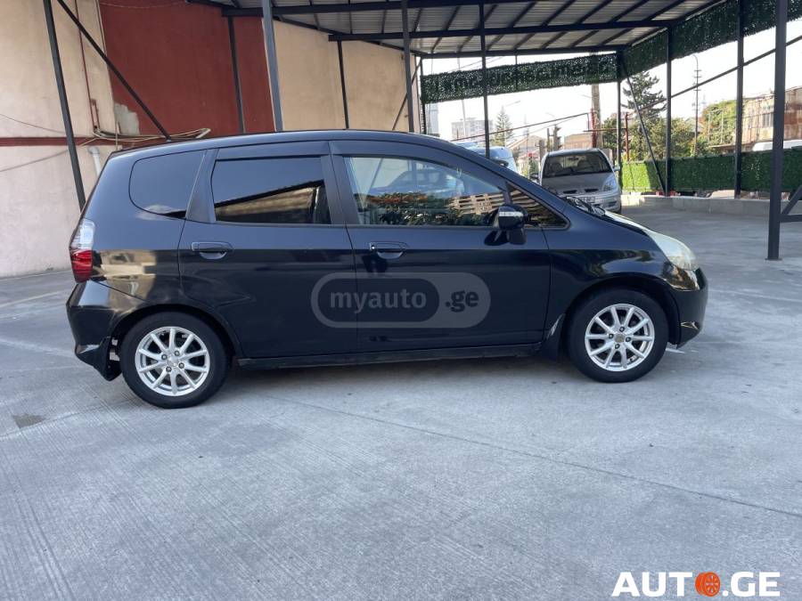 Sale Honda Honda, Fit 1.3 2006 Customs Passed