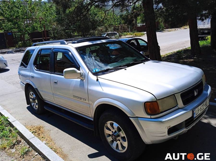 Первый шаг в мир двухколесных средств передвижения: скутеры и мотоциклы