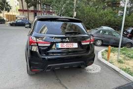 Mitsubishi, Outlander