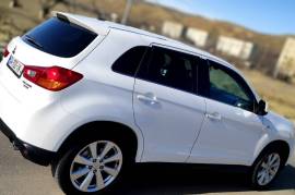 Mitsubishi, Outlander