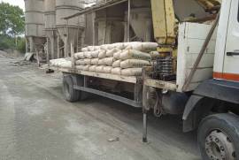 ქირავდება მძღოლით. სატვირთო ამწე-მანიპულატორით