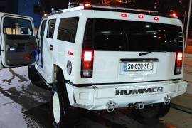 HUMMER, H2
