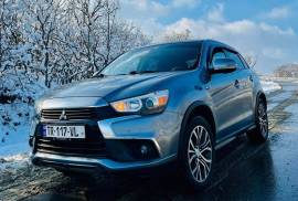 Mitsubishi, Outlander