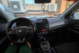 Mitsubishi, Outlander