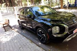 Mitsubishi, Outlander