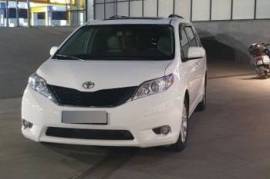 Toyota, Sienna