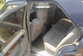 Mercedes-Benz, W124 (400E)