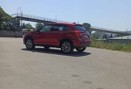 Mitsubishi, Outlander