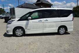 Nissan, Serena