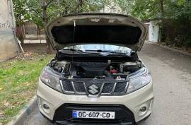 Suzuki , Vitara