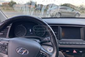 Hyundai, Elantra