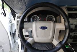 Ford, Escape