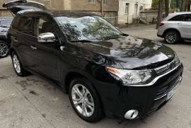 Mitsubishi, Outlander