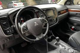 Mitsubishi, Outlander