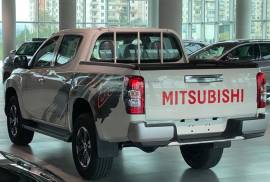 Mitsubishi, L200