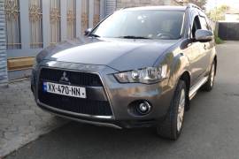 Mitsubishi, Outlander