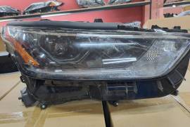 Autoparts, Lights and Bulbs, Front Headlights, TOYOTA 