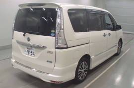 Nissan, Serena