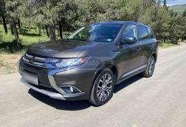 Mitsubishi, Outlander