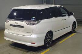 Toyota, Estima