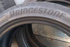 TOYOTA , ავტონაწილები, დისკები და საბურავები, საბურავები