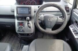 Toyota, Voxy