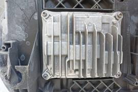 Автозапчасти, Фары и лампочки, Фары, MERCEDES-BENZ 