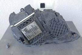 Автозапчасти, Фары и лампочки, Фары, MERCEDES-BENZ 