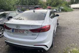 ავტონაწილები, დაშლილი ავტომობილები, HYUNDAI 