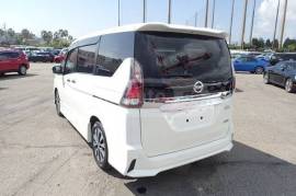 Nissan, Serena