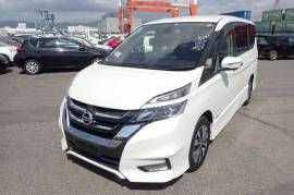 Nissan, Serena