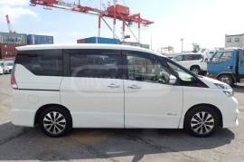 Nissan, Serena