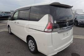 Nissan, Serena