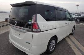 Nissan, Serena