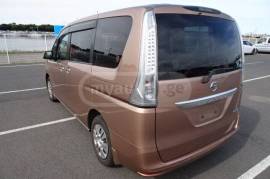 Nissan, Serena