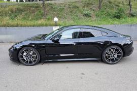 Porsche, Taycan